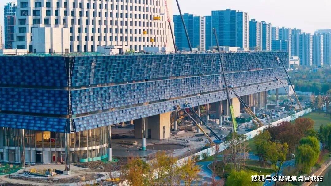 中心电话→楼盘详情→首页网站→楼盘百科→处电线小时热线尊龙凯时新版APP滨江鸣澜里售楼处电话→滨江鸣澜里售楼(图9)