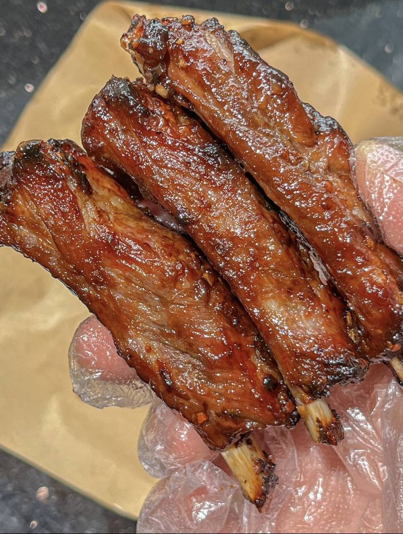 里的甜蜜魔法一口咬出幸福感尊龙凯时蜜汁烤