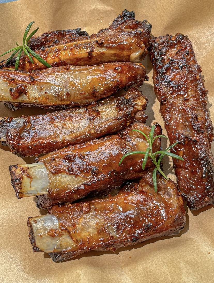 里的甜蜜魔法一口咬出幸福感尊龙凯时蜜汁烤排骨：烤箱(图2)